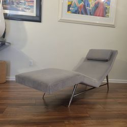 Milo Baughman Gray chaise Lounge Chair