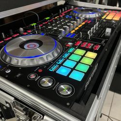 Pioneer DDJ-SZ2 Serato Controller W/ Odyssey Pro Travel case & Stand 