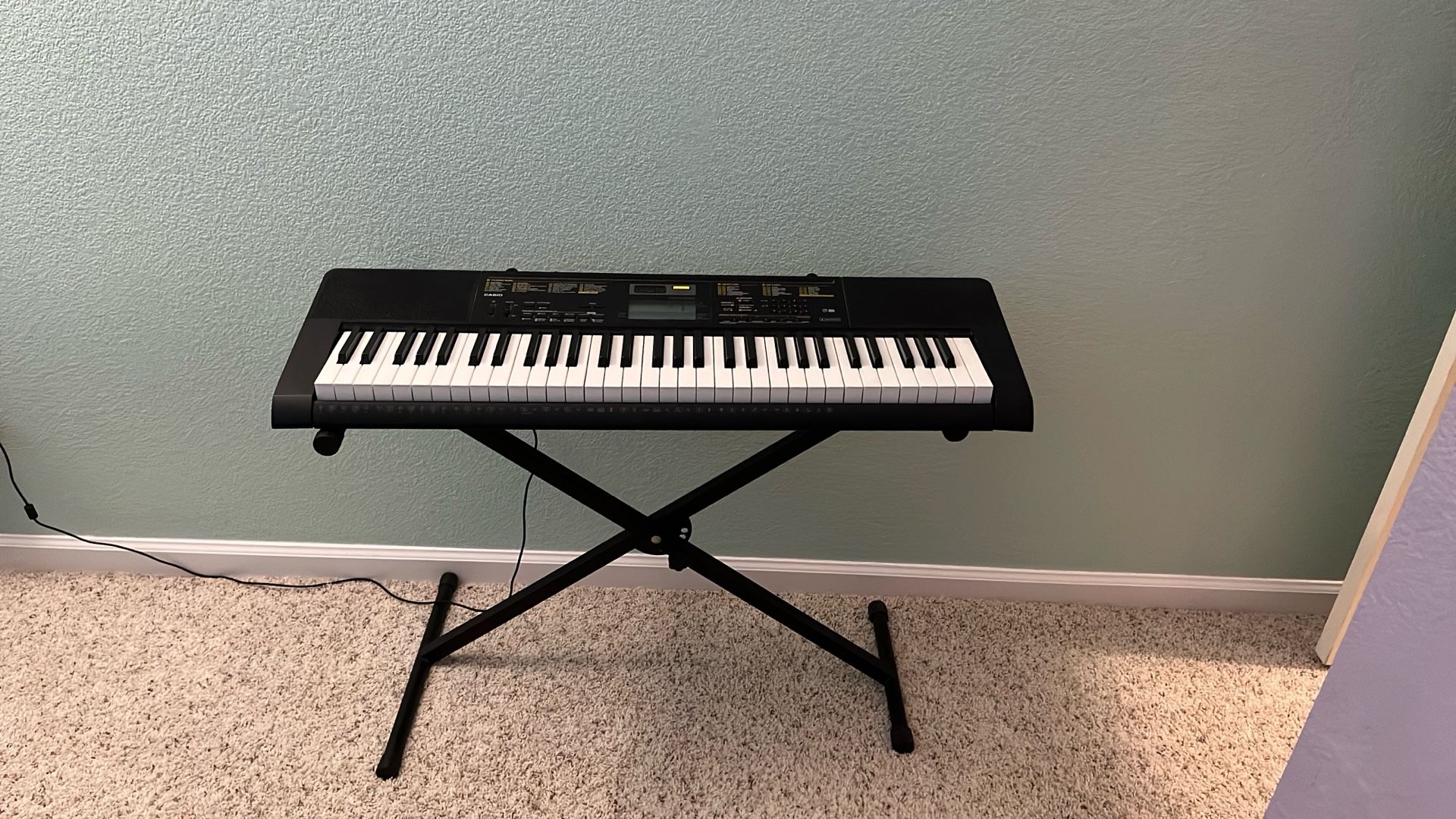 Casio CTK-2400 Electronic Keyboard With Stand