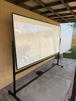 Standing whiteboard