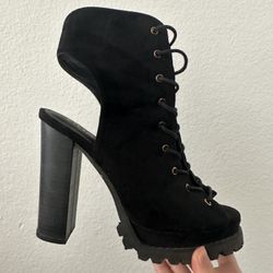 Black Boots