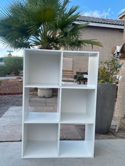 Shelf excellent condition  H36 W24 D12 pick up Southwest near IKEA