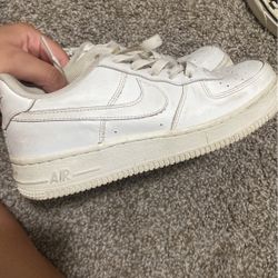 Lowtop White Nikes