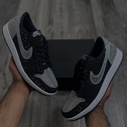 Jordan 1 Low OG ‘Swarovski’