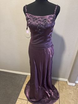 Purple satin maxi dress with beaded details and adjustable straps. Size: 8 #prom #eveningwear #formal Size 8  New with tag 