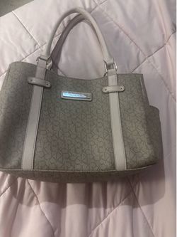 Calvin Klein purse like new
