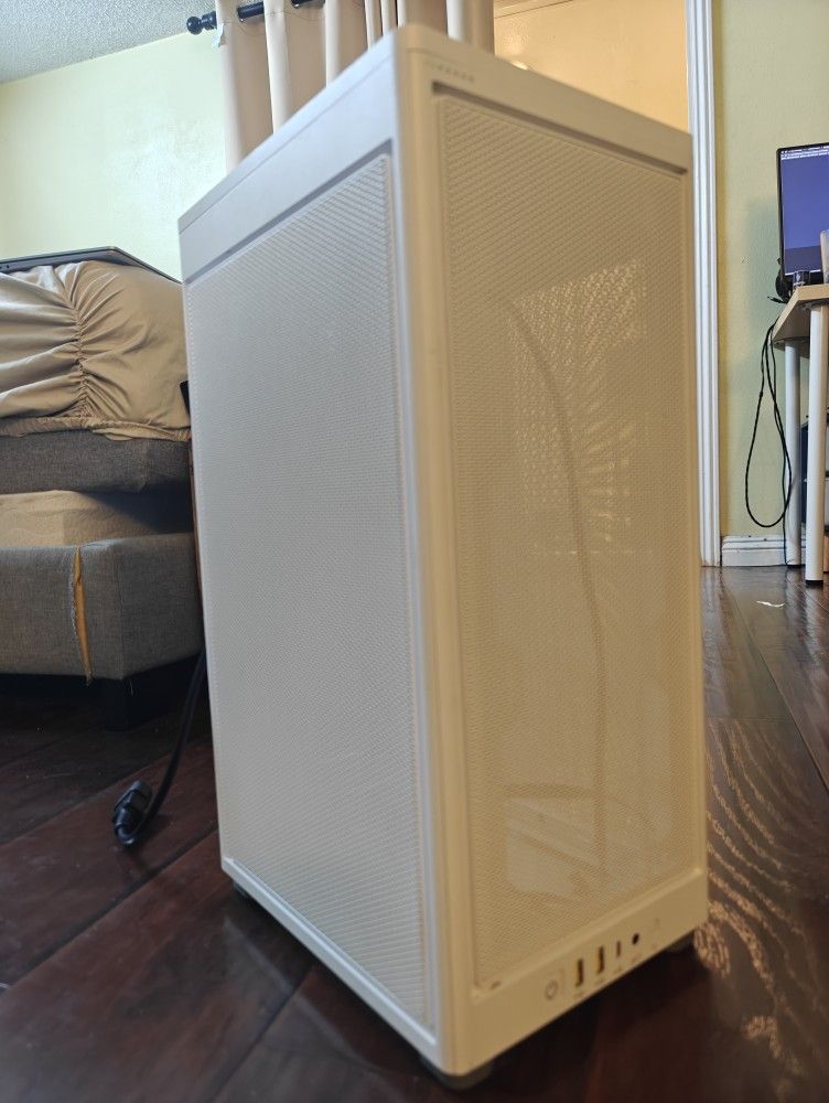 Corsair 2000D Mini ITX PC Case.