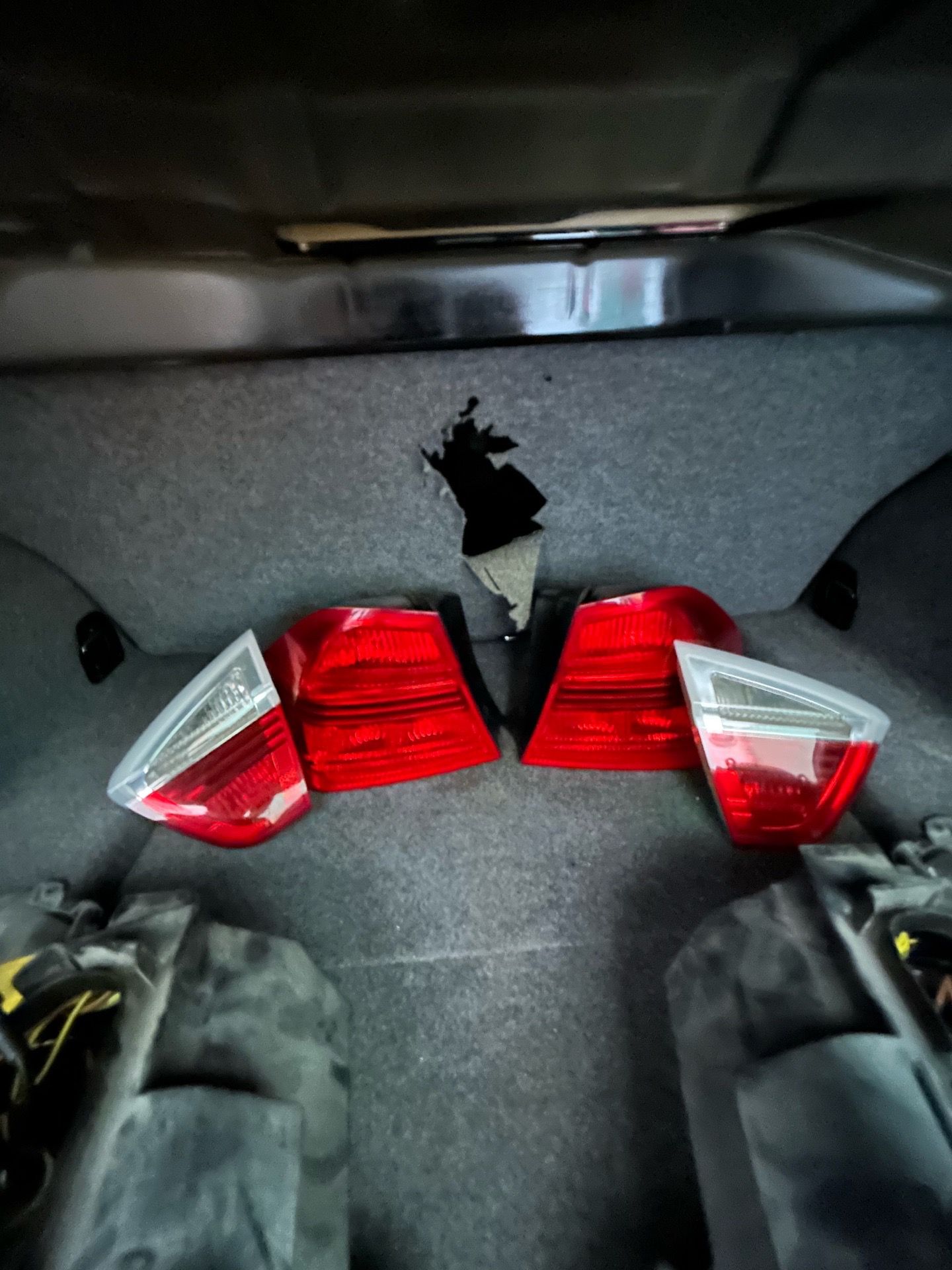 taillights e90 328i pre-LCI