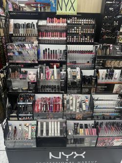 Nyx Make Up Display With Make Up