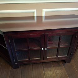 Corner wood TV stand