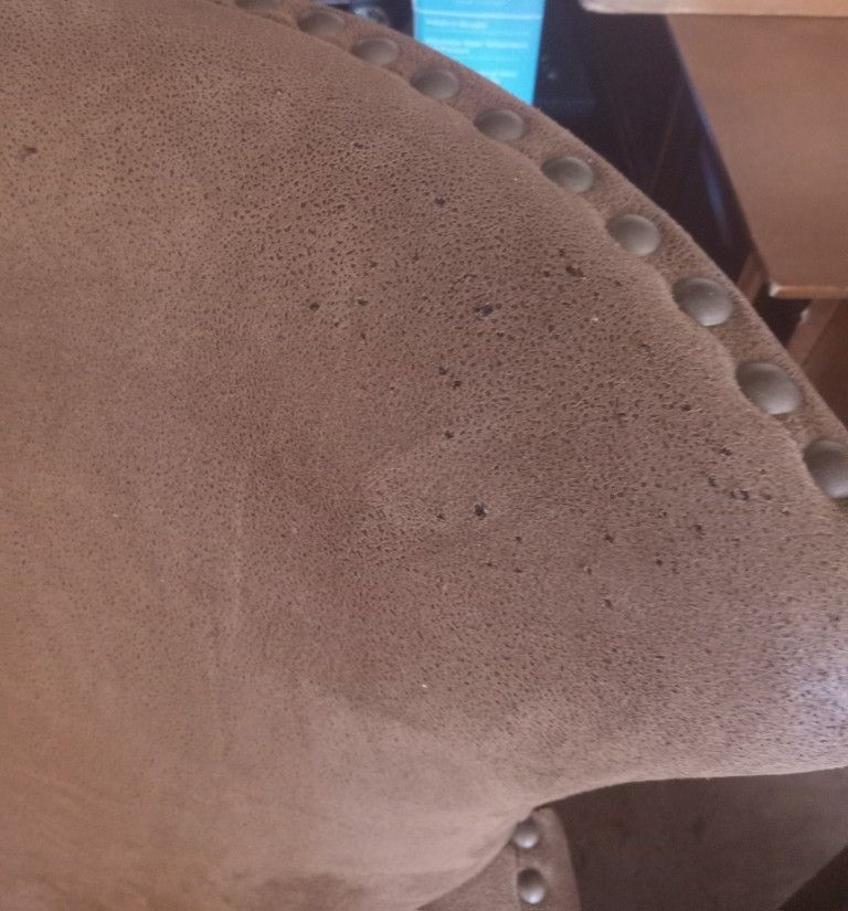2 Chairs