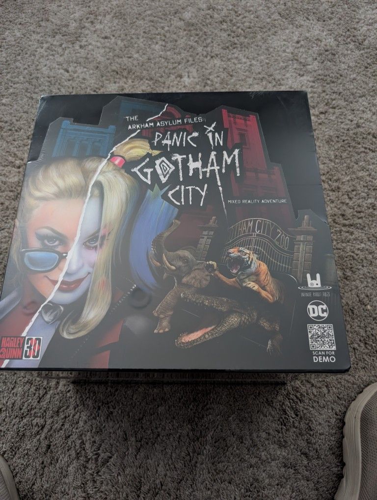 Brand New Infinite Rabbit Holes Panic In Gotham City Party Game