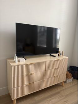 Modern Fluted 6 Drawer Dresser