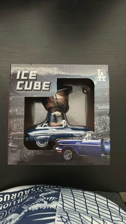 Limited ice cube, Los Angeles Dodgers, Funko pop
