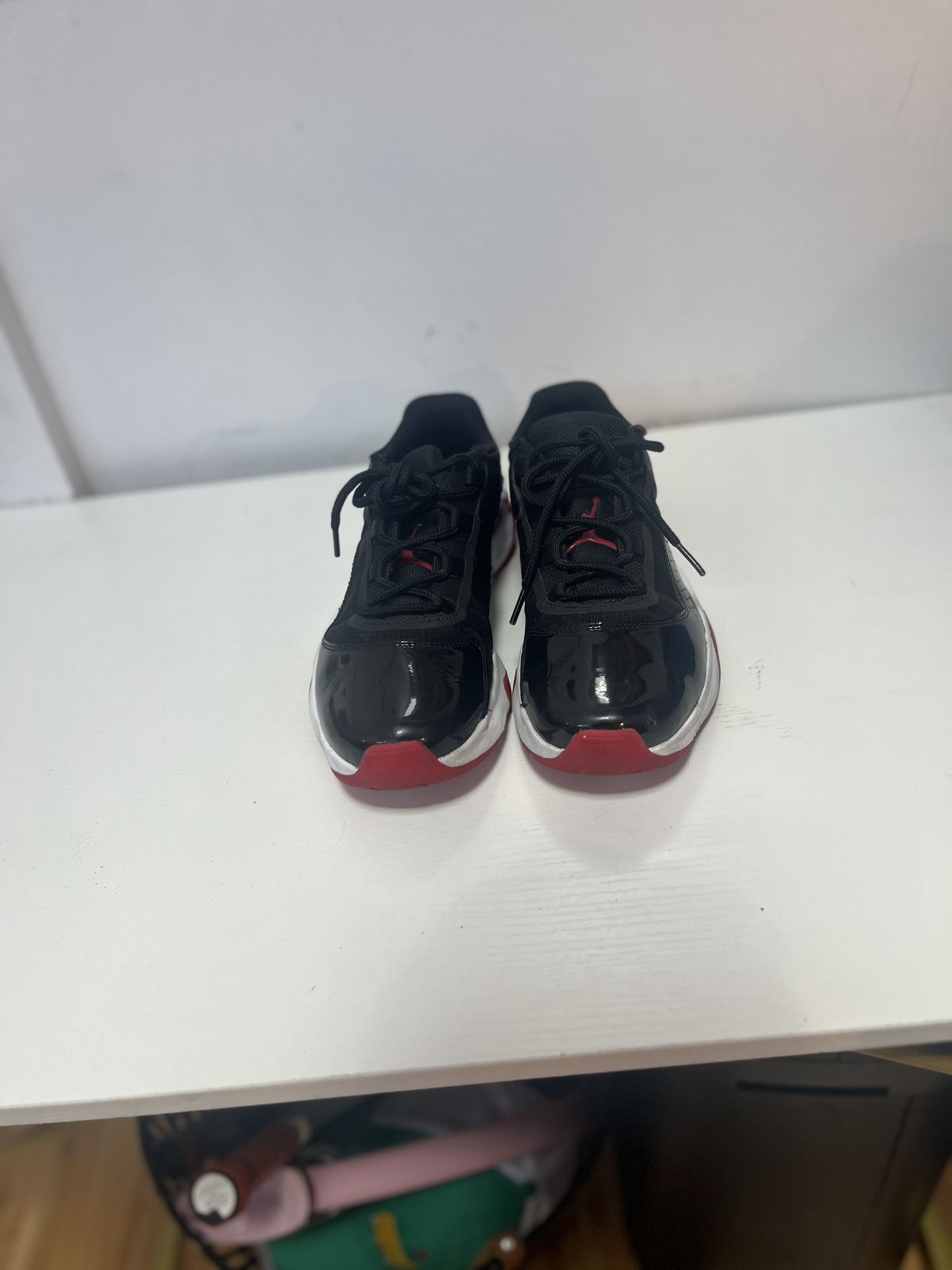 Jordan 11 CMFT Low Bred Size 8.5 Men’s