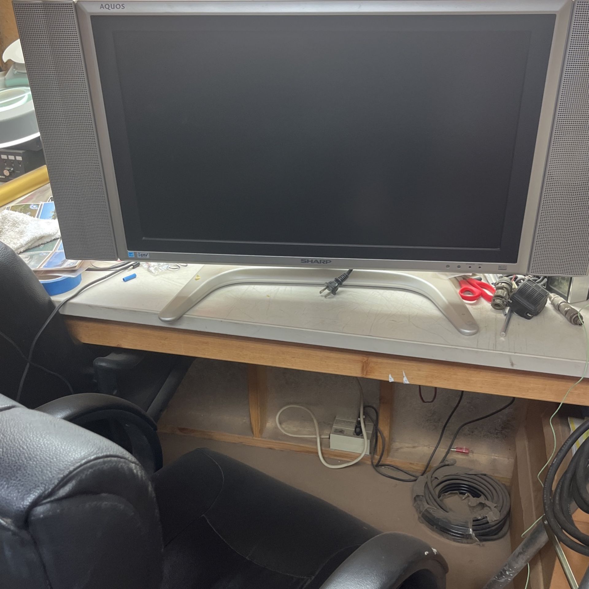 25” Diagonal LCD TV