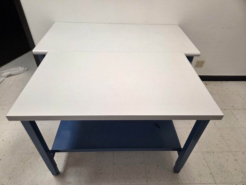 Global Industrial™ 60 x 30 Adjustable Height Workbench Square Tube Leg - ESD Square Edge - Blue