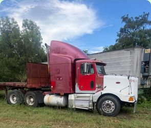 1991 PETERBILT SLEEPER TRUCK TRACTOR WITH 45 FT FLATBED TRAILER
