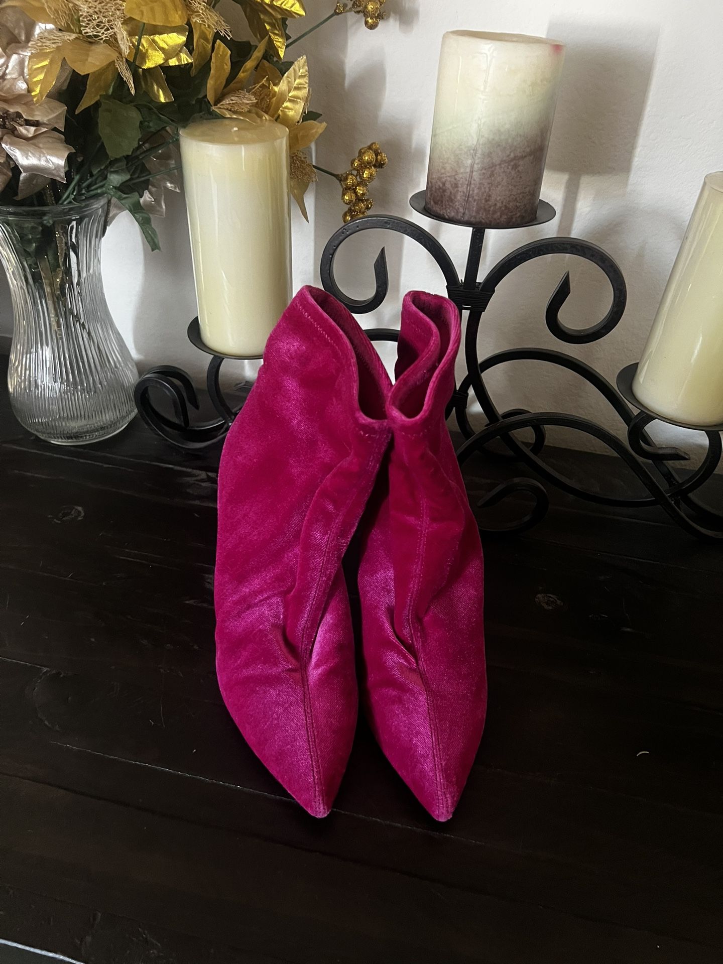 7.5 Jessica Simpson Hot Pink Boots