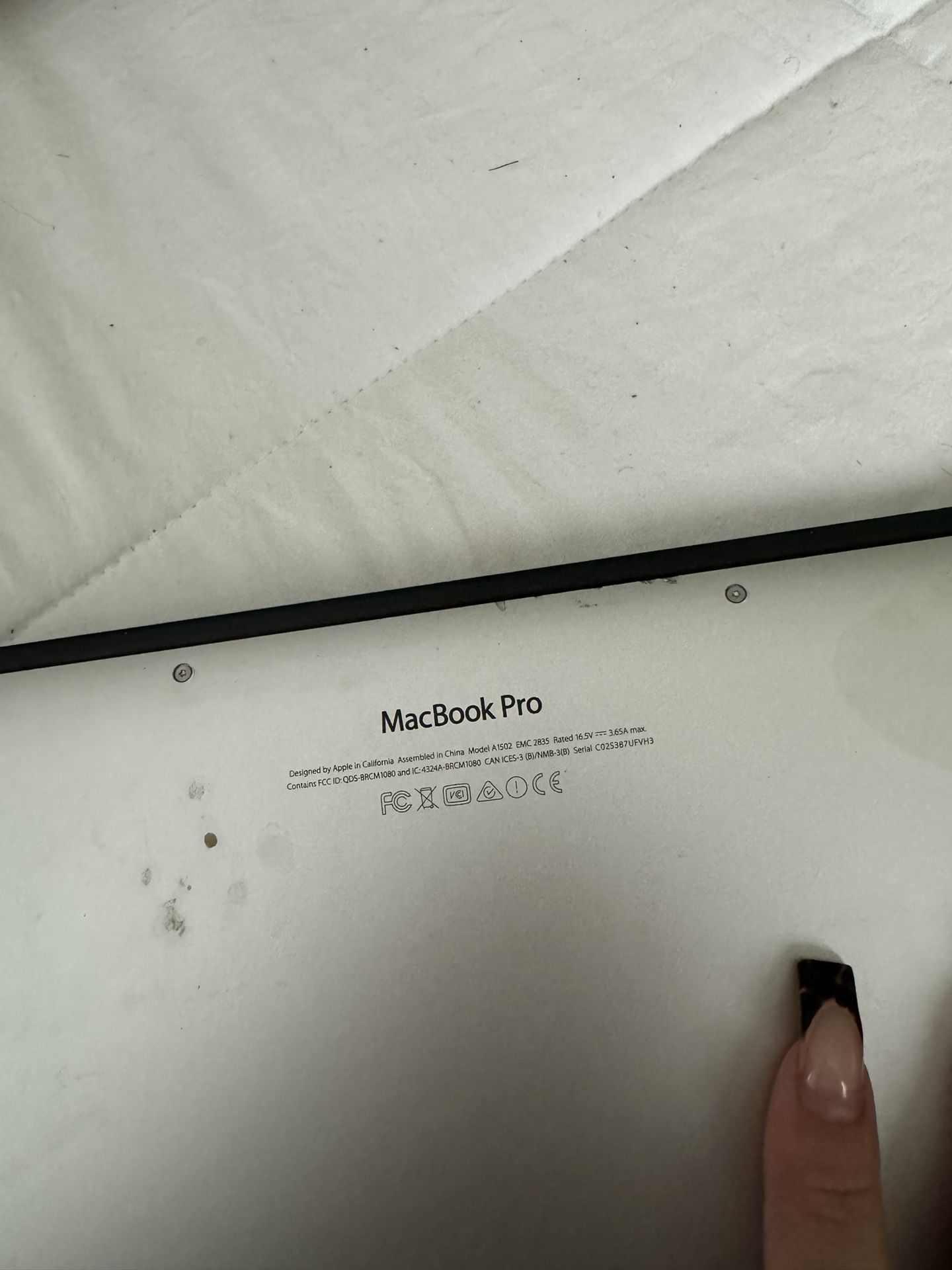 Mac Book Pro Electronics & Media