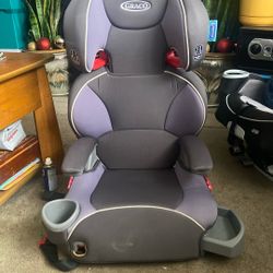 Toddler Booster Seat Good Until 2031  Price 30$. Pick Up. E.  72. and. Grandview.  E.  Tacoma 