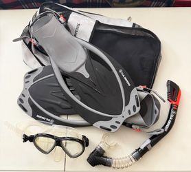 U.S. Divers snorkel, goggles and fins set