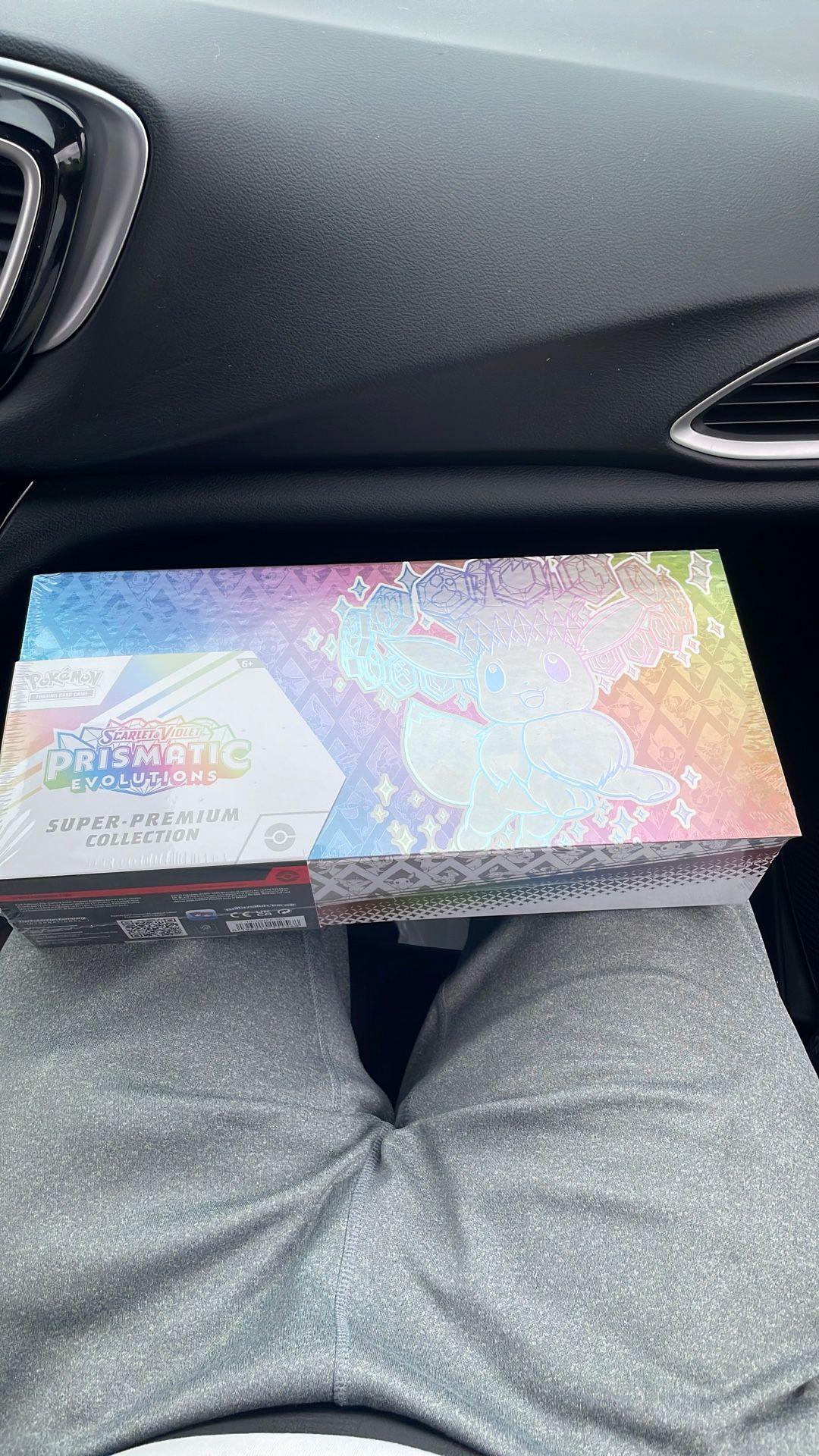 Sealed Pokémon Prismatic Evolutions UPC