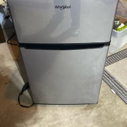 Whirlpool Mini Fridge