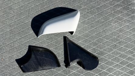 Tesla Model Y 2000-2004 Driver Side mirror cover and parts