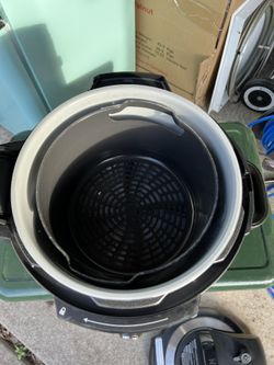 Ninja FD401 Foodi 12-in-1 Deluxe XL 8 qt. for Sale in Albuquerque, NM -  OfferUp