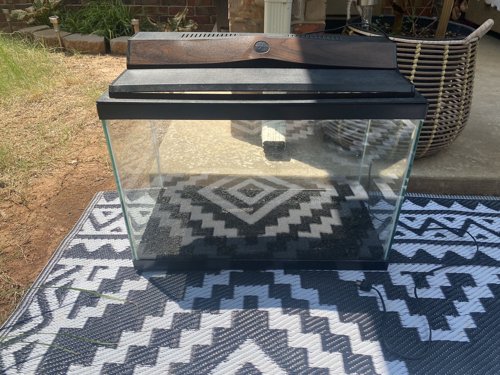20 Gal Tall Aquarium with Hood & Lid