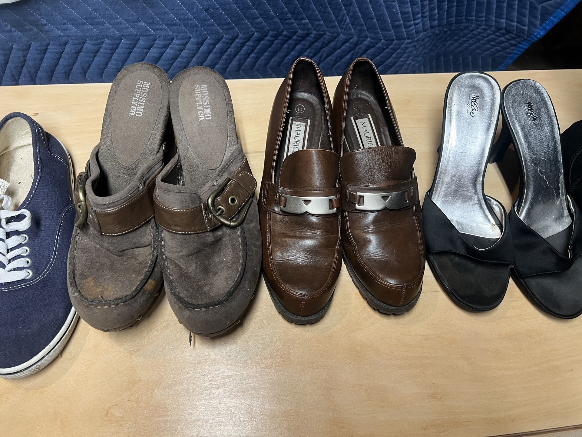 Lot Women’s Shoes And Small Purse