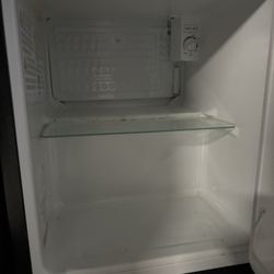 Mini Fridge 