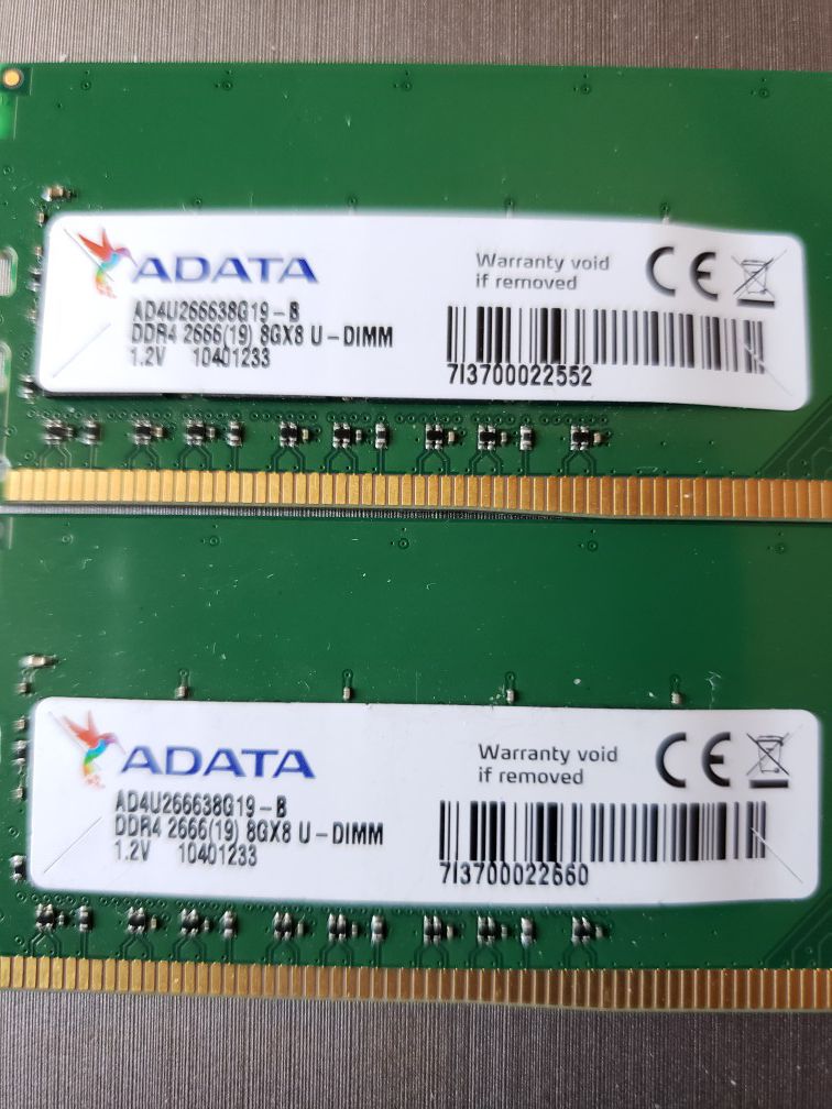 DDR4 memory 16 gigs 2 8GB Sticks