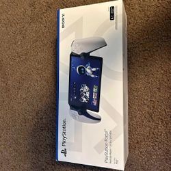 PlayStation Portal – Barely Used + Bonus Accessories 🎮