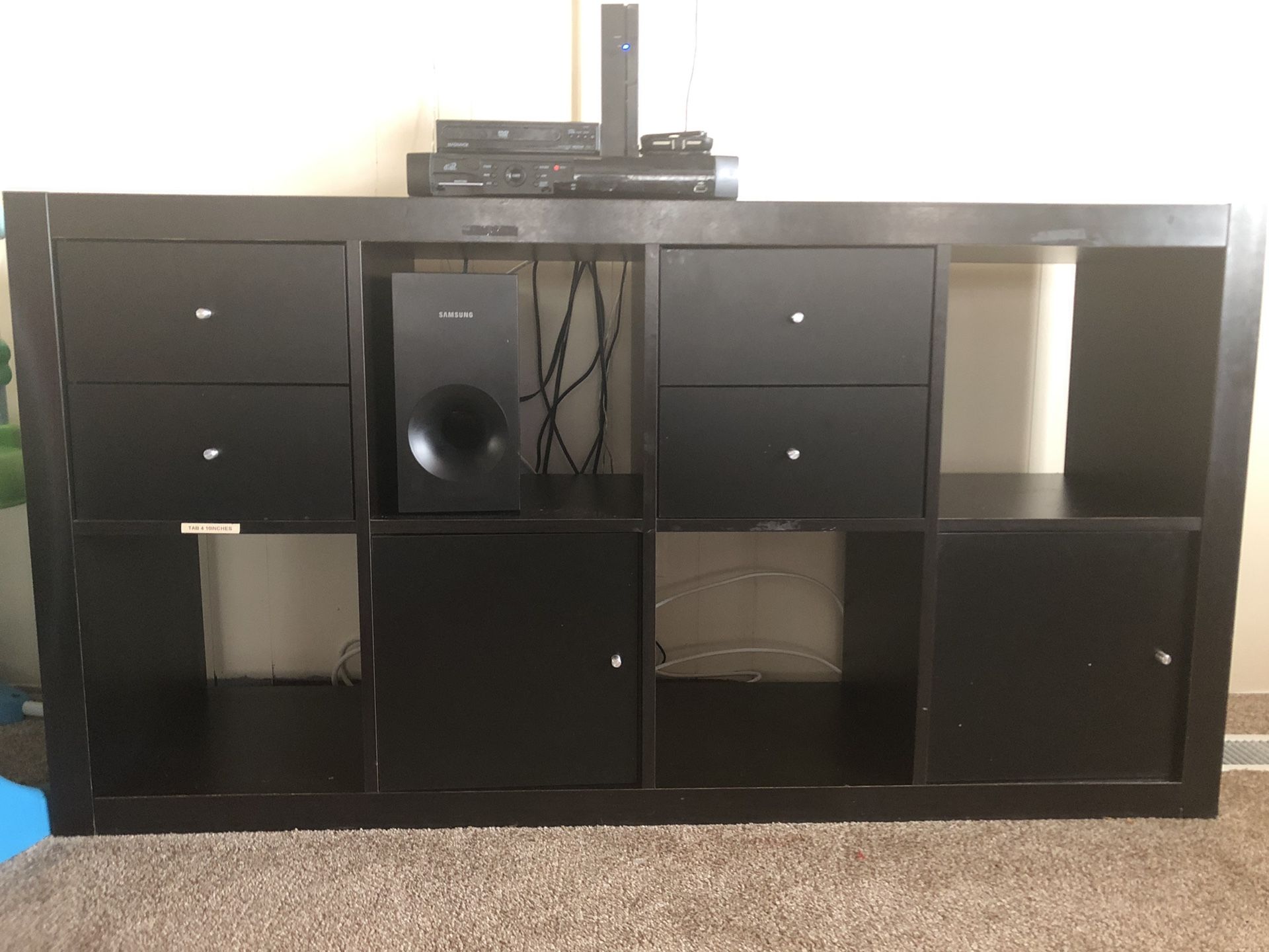 8 cube organizer/shelf/tv stand
