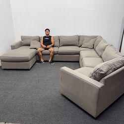 80% OFF: Room & Board York Sectional Couch ❌$7600 OFF❌ I can Deliver