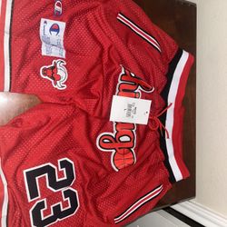 Champion red Jordan shorts, Size L 