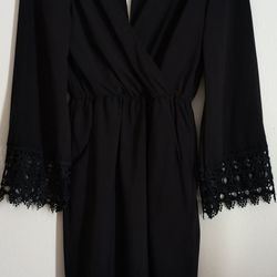 Solemio Los Angeles Black Lace Long Sleeve Dress W/Open Back 