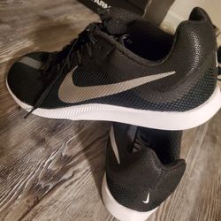 NIKE TRACK & FIELD