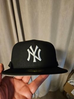 Brick By Brick Fitted Size 7 3/4