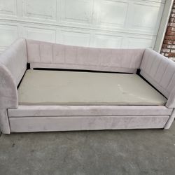 Daybed Good Condition 