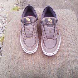 Vans Covina Size 9 