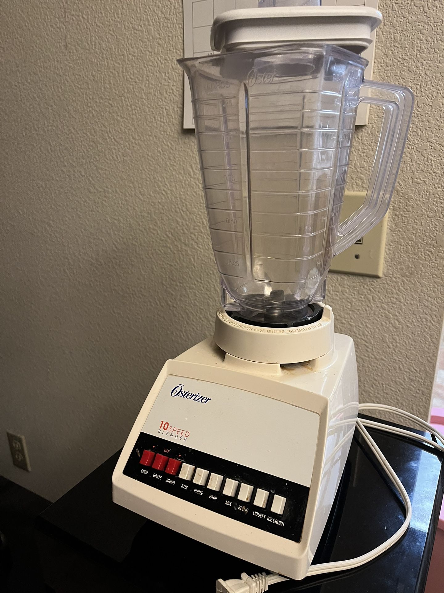 Vintage Osterizer 10 Speed Blender