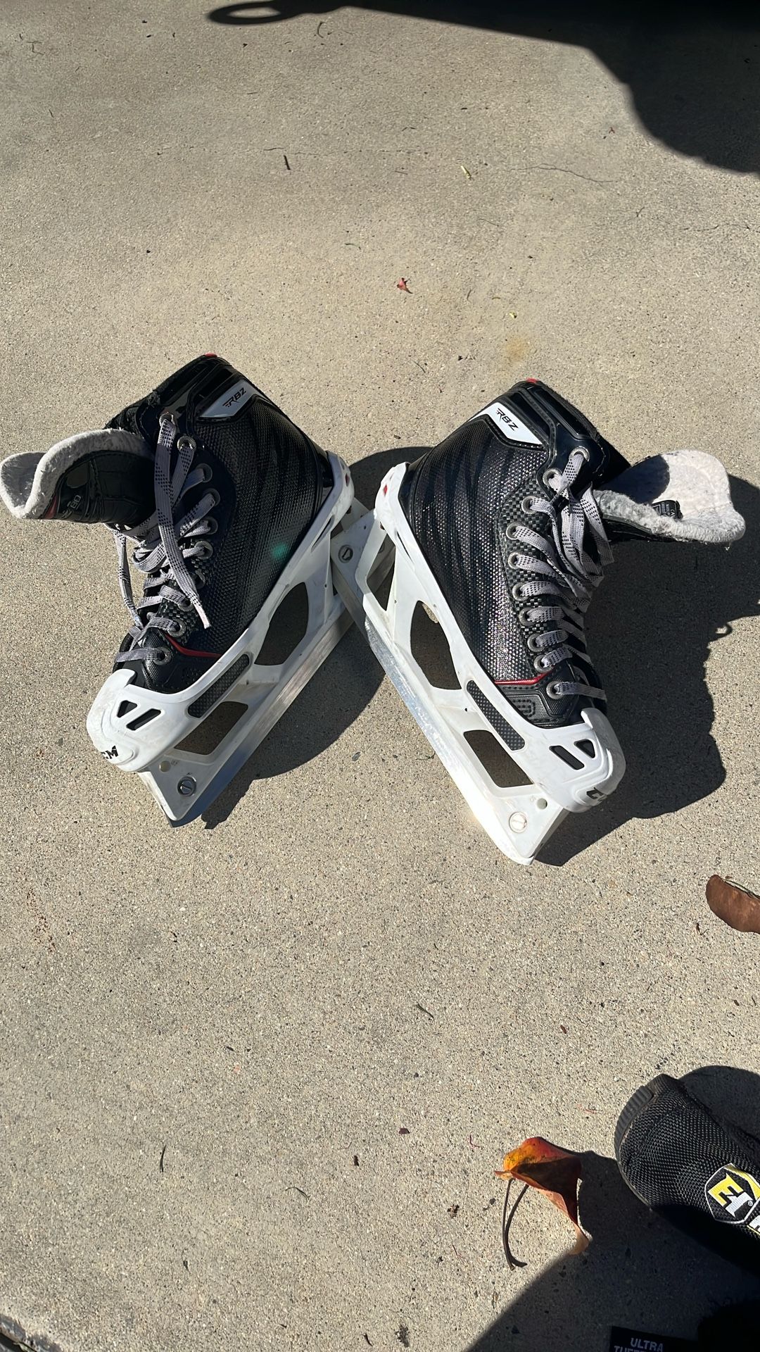 Goalie Ice Hockey Skates Size 5.5 (men’s Shoe Size 7)