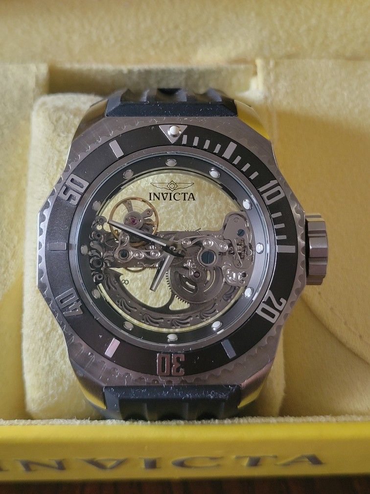 Invicta "Skeleton" 21 Jewels Automatic No.25610