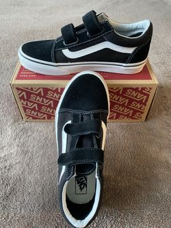 VANS OLD SKOOL V KIDS SIZE 3.5 SHOES