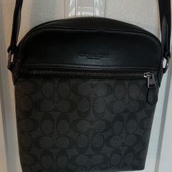 Alucin Mens Coach Houston Flight bag