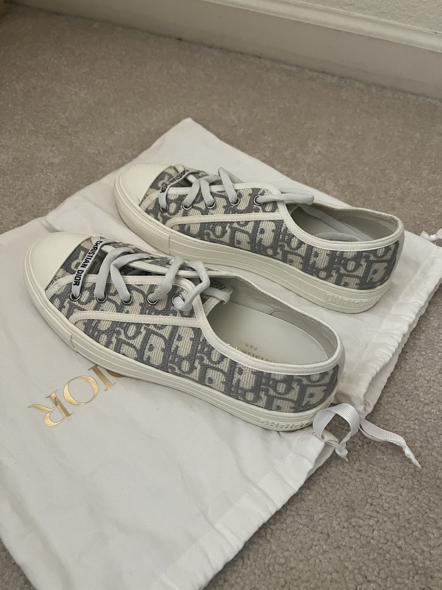 Walk N’ Dior sneakers