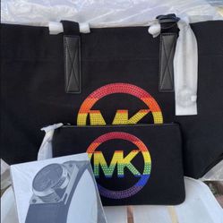 The Michael Bag Large Tote Optic white One Size and matching pouch set  Michael Kors step tracker  Serious inquiries only please  Pick up location in 